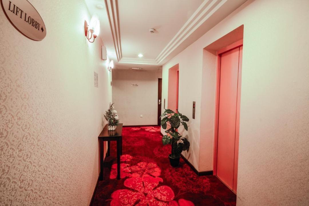 Hotel Vistaria Johor Bahru Exterior photo